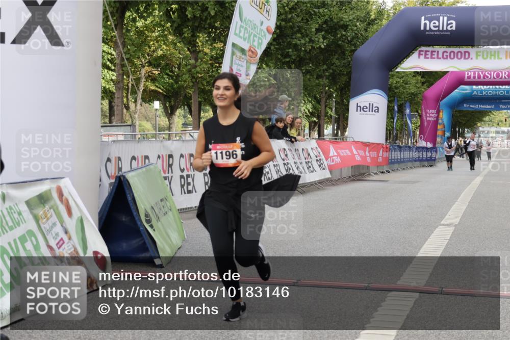 06.09.2026 - CURREX Alsterlauf Yannick Fuchs http://msf.ph/oto/10183146 06.09.2026 12:11:55 Ziel 1122, 1196, 1245, 1309 meine-sportfotos.de