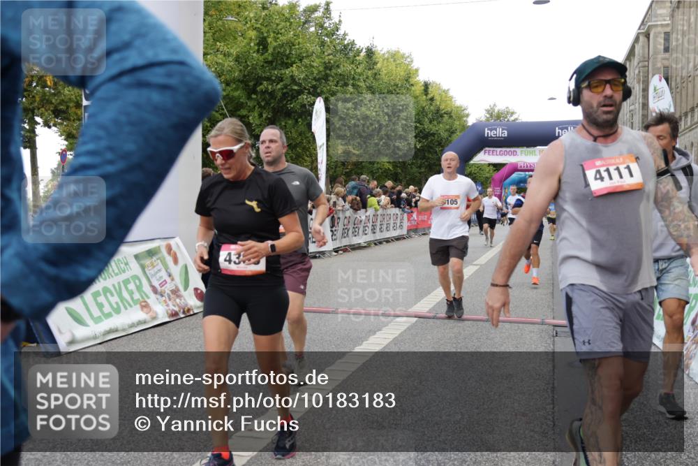 06.09.2026 - CURREX Alsterlauf Yannick Fuchs http://msf.ph/oto/10183183 06.09.2026 09:56:12 Ziel 2171, 2548, 2805, 3225, 3486, 3571, 3830, 4111, 4365, 4809, 5085, 5095, 5206, 5682, 6170, 8105, 8170 meine-sportfotos.de