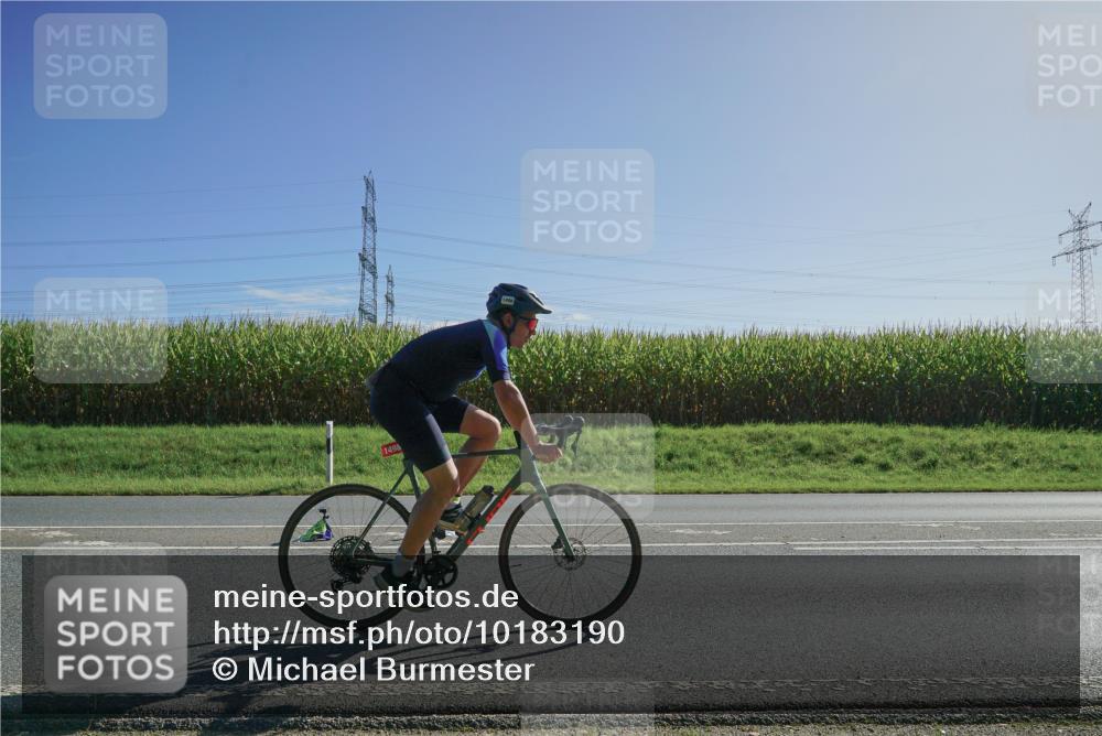 06.09.2026 - 20. Norderstedt Triathlon Michael Burmester http://msf.ph/oto/10183190 06.09.2026 10:27:18 Radfahren 1493, 1498 meine-sportfotos.de