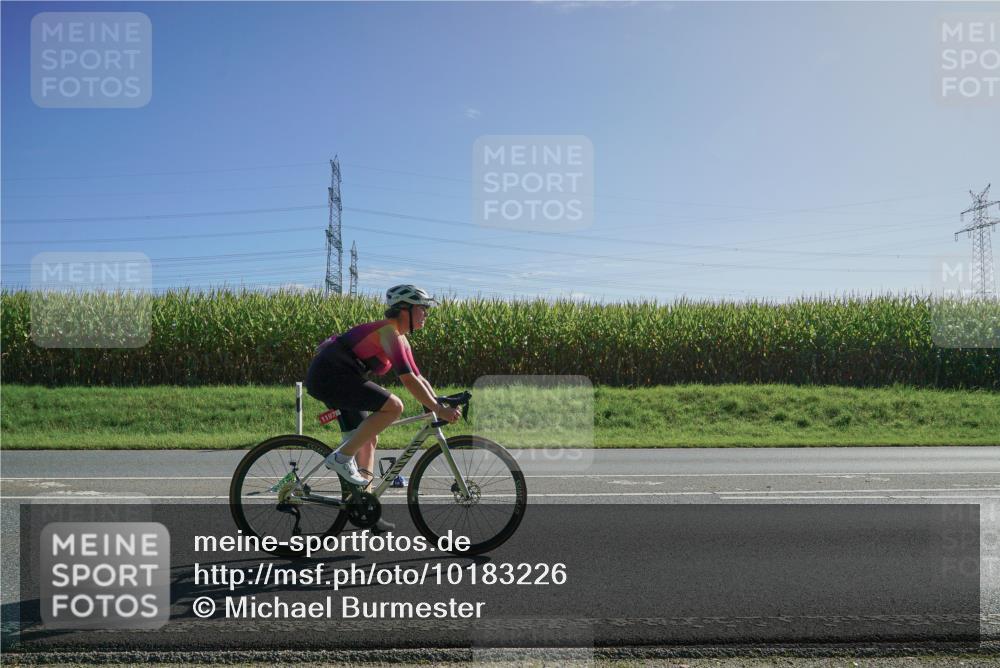 06.09.2026 - 20. Norderstedt Triathlon Michael Burmester http://msf.ph/oto/10183226 06.09.2026 10:29:18 Radfahren 1197, 1211 meine-sportfotos.de