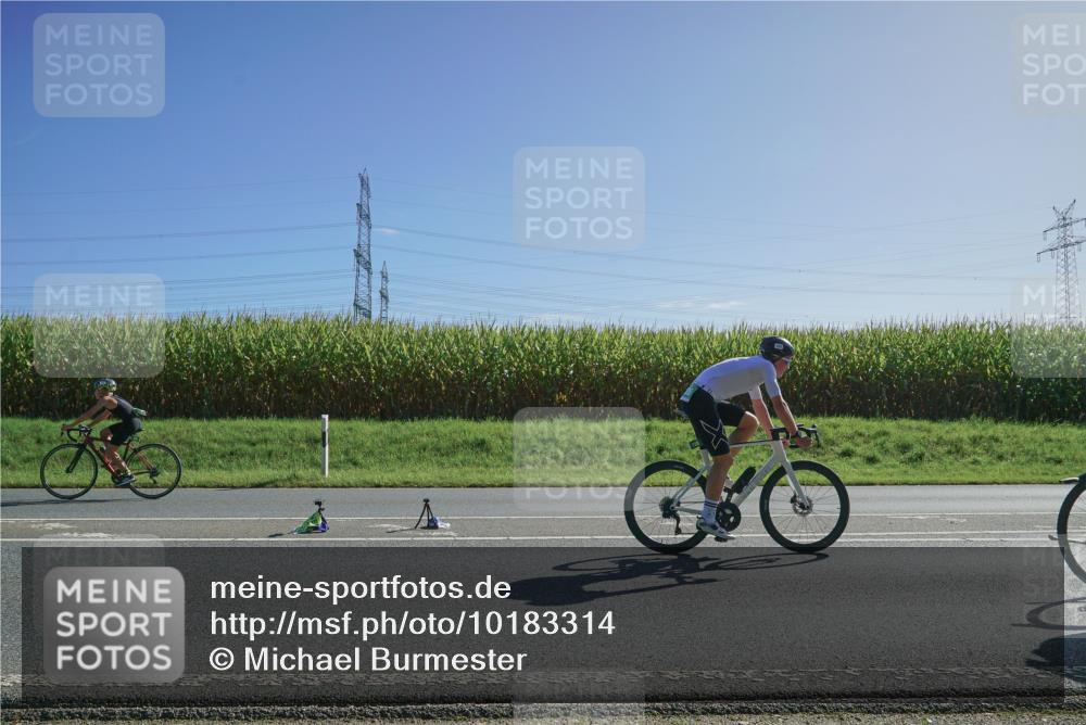 06.09.2026 - 20. Norderstedt Triathlon Michael Burmester http://msf.ph/oto/10183314 06.09.2026 10:33:32 Radfahren 735, 1214, 1227 meine-sportfotos.de