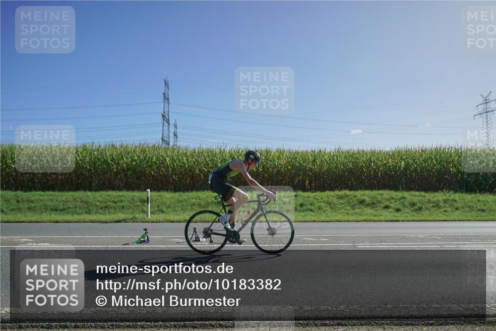 06.09.2026 - 20. Norderstedt Triathlon Michael Burmester http://msf.ph/oto/10183382 06.09.2026 10:35:49 Radfahren 766, 1496 meine-sportfotos.de