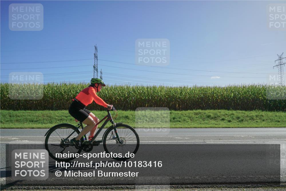 06.09.2026 - 20. Norderstedt Triathlon Michael Burmester http://msf.ph/oto/10183416 06.09.2026 10:36:50 Radfahren 702, 703, 1504 meine-sportfotos.de