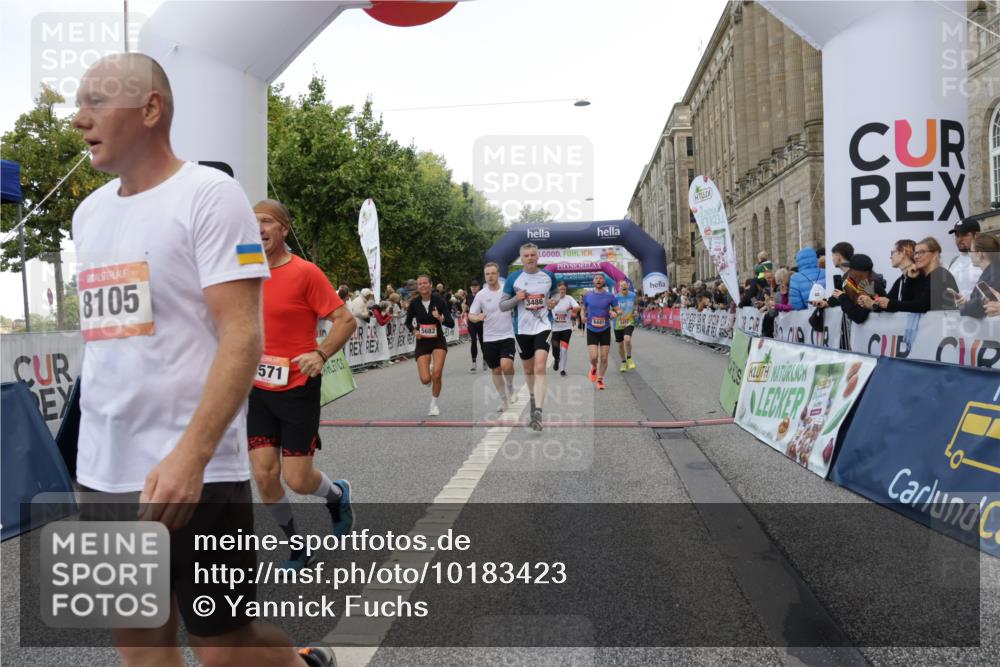 06.09.2026 - CURREX Alsterlauf Yannick Fuchs http://msf.ph/oto/10183423 06.09.2026 09:56:16 Ziel 2085, 2171, 2548, 3486, 3571, 4111, 4365, 4715, 5095, 5206, 5682, 5841, 6170, 6416, 6441, 8105, 8170 meine-sportfotos.de
