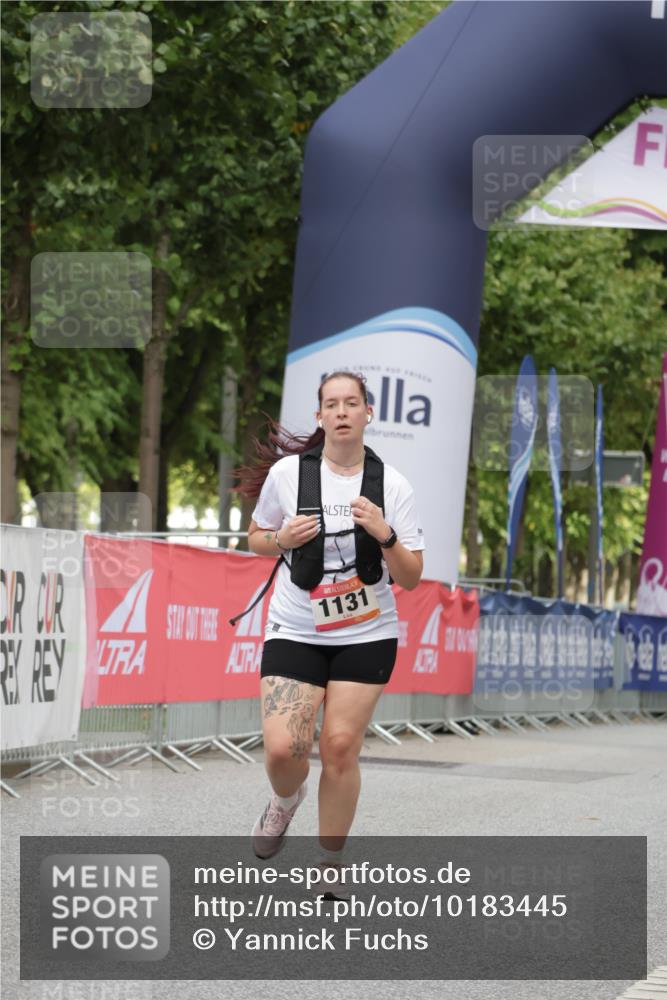 06.09.2026 - CURREX Alsterlauf Yannick Fuchs http://msf.ph/oto/10183445 06.09.2026 12:13:07 Ziel 1131 meine-sportfotos.de