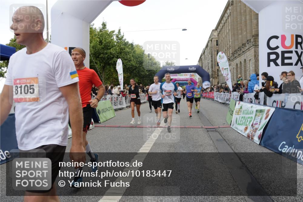 06.09.2026 - CURREX Alsterlauf Yannick Fuchs http://msf.ph/oto/10183447 06.09.2026 09:56:16 Ziel 2085, 2171, 2548, 3486, 3571, 4111, 4365, 4715, 5095, 5206, 5682, 5841, 6170, 6416, 6441, 8105, 8170 meine-sportfotos.de