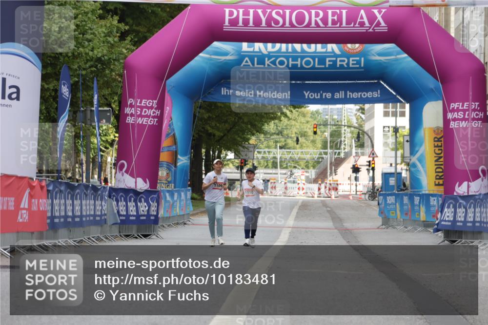 06.09.2026 - CURREX Alsterlauf Yannick Fuchs http://msf.ph/oto/10183481 06.09.2026 12:13:22 Ziel  meine-sportfotos.de
