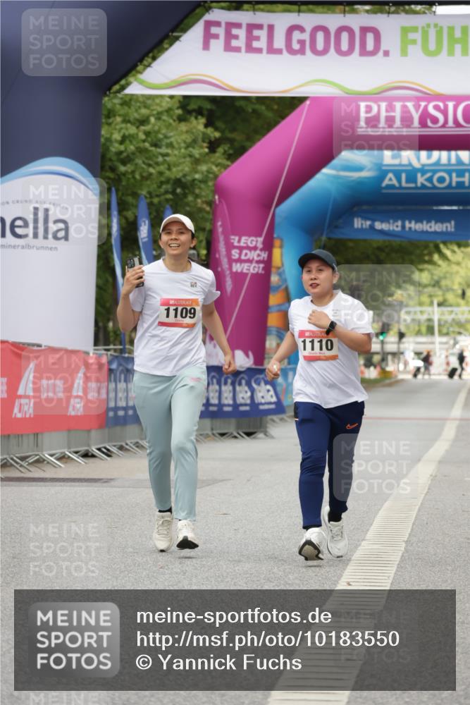 06.09.2026 - CURREX Alsterlauf Yannick Fuchs http://msf.ph/oto/10183550 06.09.2026 12:13:35 Ziel 1110 meine-sportfotos.de