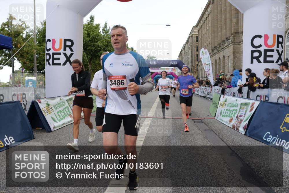 06.09.2026 - CURREX Alsterlauf Yannick Fuchs http://msf.ph/oto/10183601 06.09.2026 09:56:18 Ziel 2085, 2171, 2548, 3486, 3571, 4057, 4365, 4715, 5206, 5682, 5841, 6416, 6441, 8105, 8134 meine-sportfotos.de