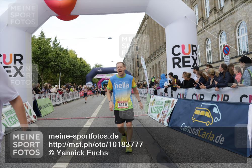 06.09.2026 - CURREX Alsterlauf Yannick Fuchs http://msf.ph/oto/10183777 06.09.2026 09:56:20 Ziel 2085, 2548, 3486, 3571, 4057, 4715, 5682, 5841, 6416, 6441, 8105, 8134 meine-sportfotos.de