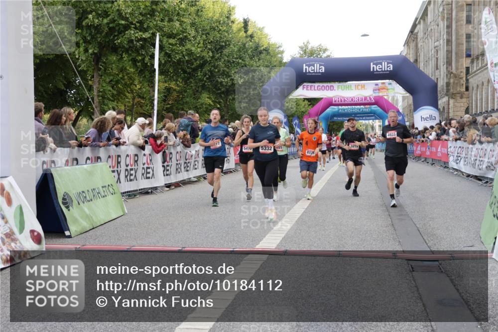 06.09.2026 - CURREX Alsterlauf Yannick Fuchs http://msf.ph/oto/10184112 06.09.2026 09:56:25 Ziel 2085, 2188, 2341, 3577, 4057, 4715, 4933, 5332, 5473, 5586, 5807, 5841, 6416, 6441, 8131, 8134 meine-sportfotos.de