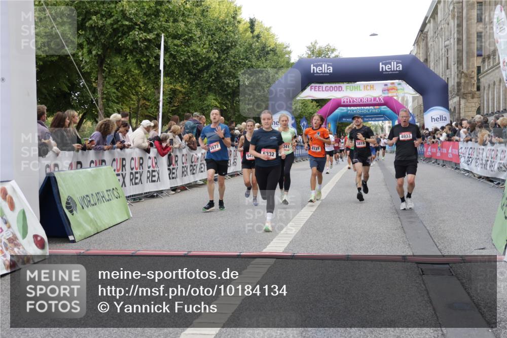 06.09.2026 - CURREX Alsterlauf Yannick Fuchs http://msf.ph/oto/10184134 06.09.2026 09:56:25 Ziel 2085, 2188, 2341, 3577, 4057, 4715, 4933, 5332, 5473, 5586, 5807, 5841, 6416, 6441, 8131, 8134 meine-sportfotos.de