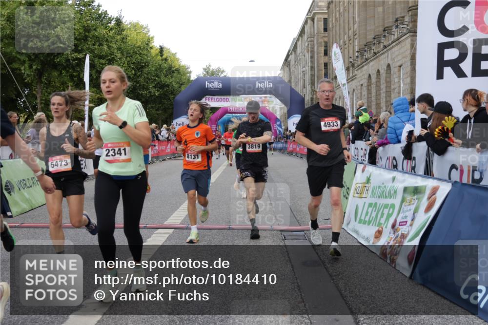 06.09.2026 - CURREX Alsterlauf Yannick Fuchs http://msf.ph/oto/10184410 06.09.2026 09:56:28 Ziel 2188, 2341, 2620, 3116, 3577, 4057, 4933, 5332, 5473, 5586, 5807, 5841, 8131, 8134 meine-sportfotos.de