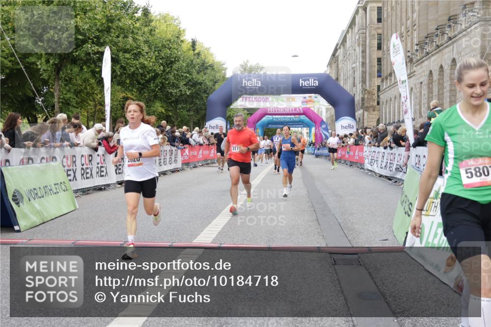 06.09.2026 - CURREX Alsterlauf Yannick Fuchs http://msf.ph/oto/10184718 06.09.2026 09:56:31 Ziel 2188, 2341, 2620, 3116, 3577, 4059, 4933, 5332, 5473, 5586, 5708, 5807, 6269, 8131 meine-sportfotos.de