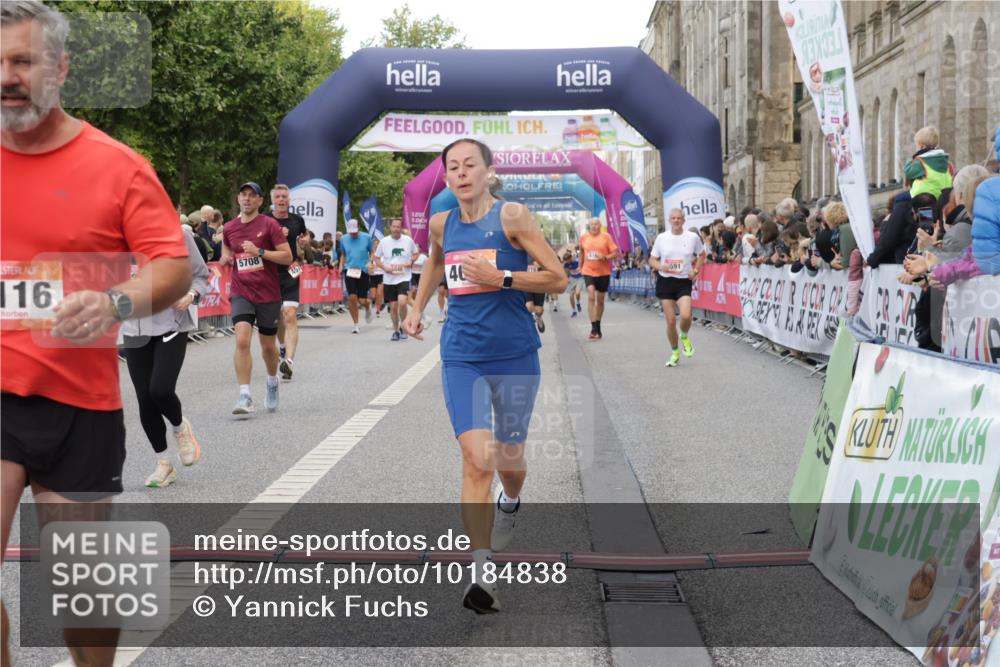 06.09.2026 - CURREX Alsterlauf Yannick Fuchs http://msf.ph/oto/10184838 06.09.2026 09:56:33 Ziel 2188, 2341, 2620, 3116, 3577, 4059, 4088, 4575, 4933, 5332, 5473, 5586, 5591, 5708, 5807, 6091, 6269, 8131 meine-sportfotos.de
