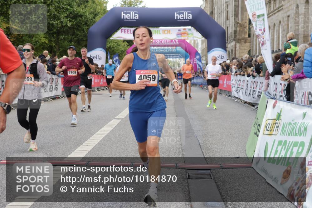 06.09.2026 - CURREX Alsterlauf Yannick Fuchs http://msf.ph/oto/10184870 06.09.2026 09:56:34 Ziel 2188, 2341, 2620, 3116, 3577, 4059, 4088, 4575, 4933, 5332, 5473, 5586, 5591, 5708, 5807, 6091, 6164, 6269, 8131 meine-sportfotos.de