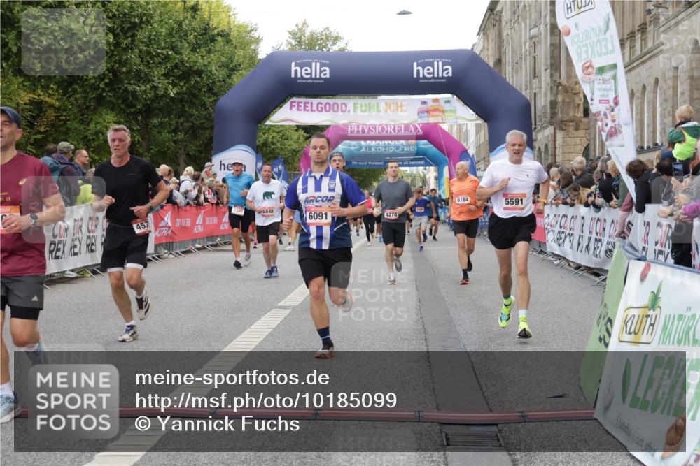 06.09.2026 - CURREX Alsterlauf Yannick Fuchs http://msf.ph/oto/10185099 06.09.2026 09:56:36 Ziel 2188, 2338, 2620, 3116, 3365, 4059, 4088, 4278, 4575, 5586, 5591, 5708, 5807, 5848, 6091, 6164, 6269 meine-sportfotos.de