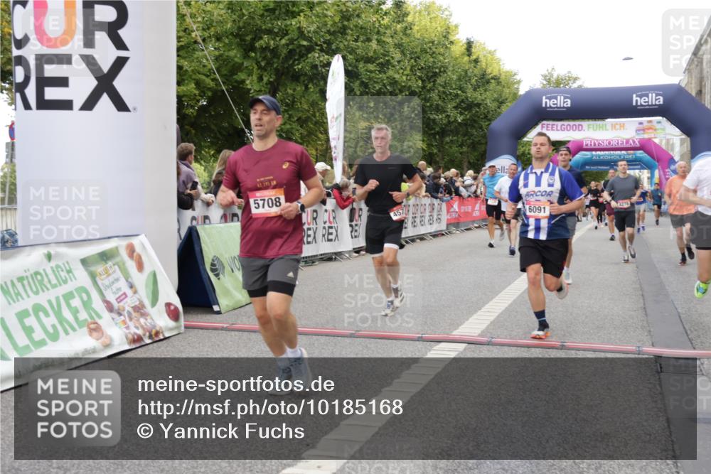 06.09.2026 - CURREX Alsterlauf Yannick Fuchs http://msf.ph/oto/10185168 06.09.2026 09:56:36 Ziel 2188, 2338, 2620, 3116, 3365, 4059, 4088, 4278, 4575, 5586, 5591, 5708, 5807, 5848, 6091, 6164, 6269 meine-sportfotos.de