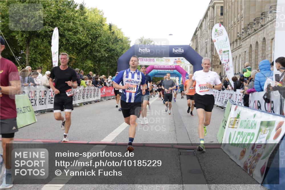 06.09.2026 - CURREX Alsterlauf Yannick Fuchs http://msf.ph/oto/10185229 06.09.2026 09:56:37 Ziel 2338, 2620, 3116, 3365, 4059, 4088, 4278, 4575, 5026, 5591, 5708, 5848, 6091, 6164, 6269, 8132 meine-sportfotos.de