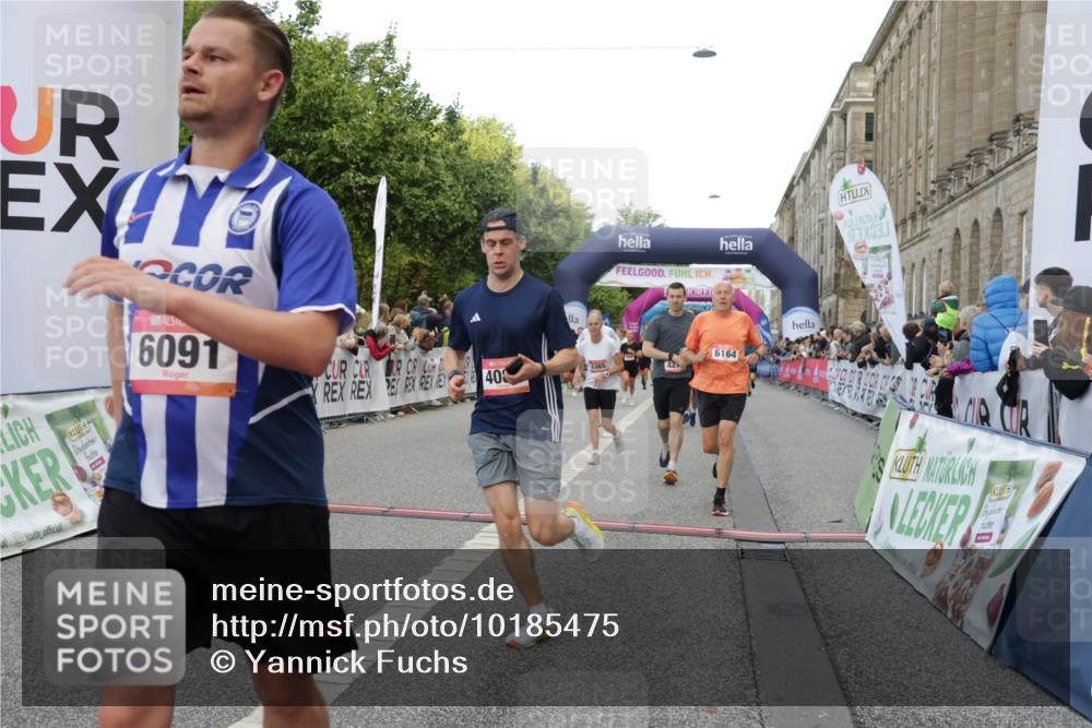 06.09.2026 - CURREX Alsterlauf Yannick Fuchs http://msf.ph/oto/10185475 06.09.2026 09:56:39 Ziel 2338, 2620, 3116, 3365, 3606, 4059, 4088, 4278, 4575, 5026, 5591, 5708, 5848, 6048, 6091, 6164, 6269, 8080, 8132 meine-sportfotos.de