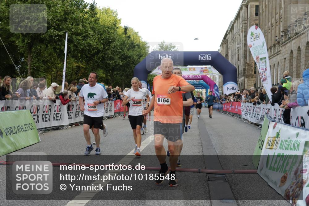 06.09.2026 - CURREX Alsterlauf Yannick Fuchs http://msf.ph/oto/10185548 06.09.2026 09:56:39 Ziel 2338, 2620, 3116, 3365, 3606, 4059, 4088, 4278, 4575, 5026, 5591, 5708, 5848, 6048, 6091, 6164, 6269, 8080, 8132 meine-sportfotos.de