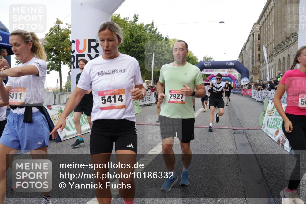 06.09.2026 - CURREX Alsterlauf Yannick Fuchs http://msf.ph/oto/10186332 06.09.2026 09:56:47 Ziel 2236, 2338, 2647, 2648, 2927, 3123, 3365, 3606, 3638, 4278, 4422, 5011, 5026, 5312, 5313, 5411, 5412, 5413, 5414, 5543, 5848, 5973, 6048, 6159, 8080, 8132 meine-sportfotos.de
