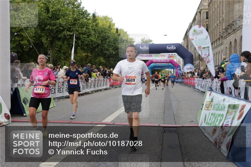 06.09.2026 - CURREX Alsterlauf Yannick Fuchs http://msf.ph/oto/10187028 06.09.2026 09:56:54 Ziel 2236, 2931, 3123, 3587, 3609, 3638, 3689, 4126, 4717, 5312, 5313, 5543, 5719, 5973, 6159, 8200 meine-sportfotos.de