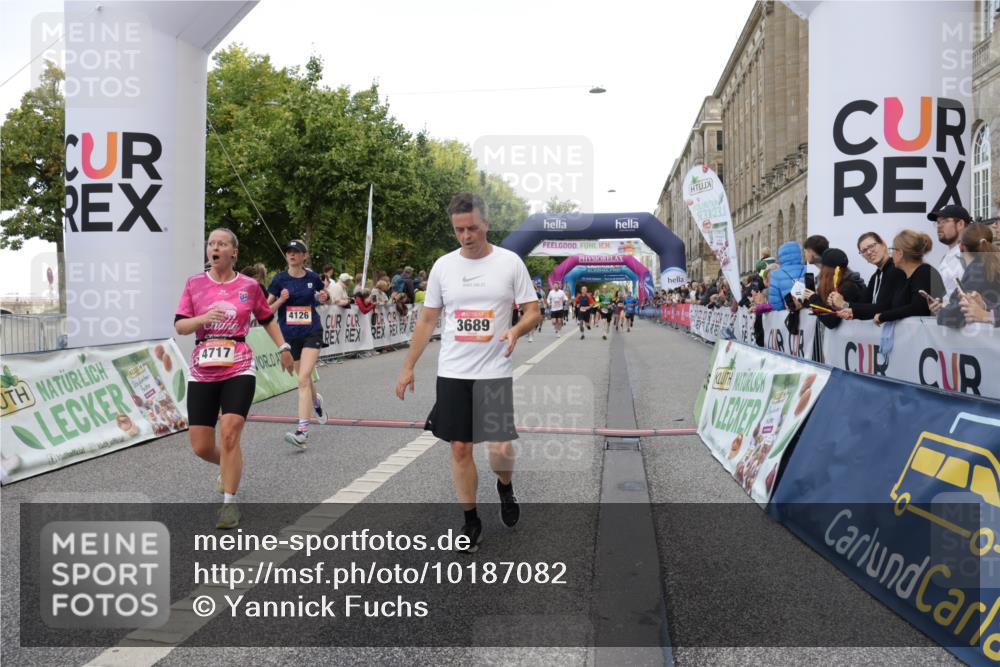 06.09.2026 - CURREX Alsterlauf Yannick Fuchs http://msf.ph/oto/10187082 06.09.2026 09:56:55 Ziel 2236, 2931, 3587, 3609, 3638, 3689, 4126, 4717, 5312, 5313, 5543, 5575, 5719, 5939, 5973, 8200 meine-sportfotos.de