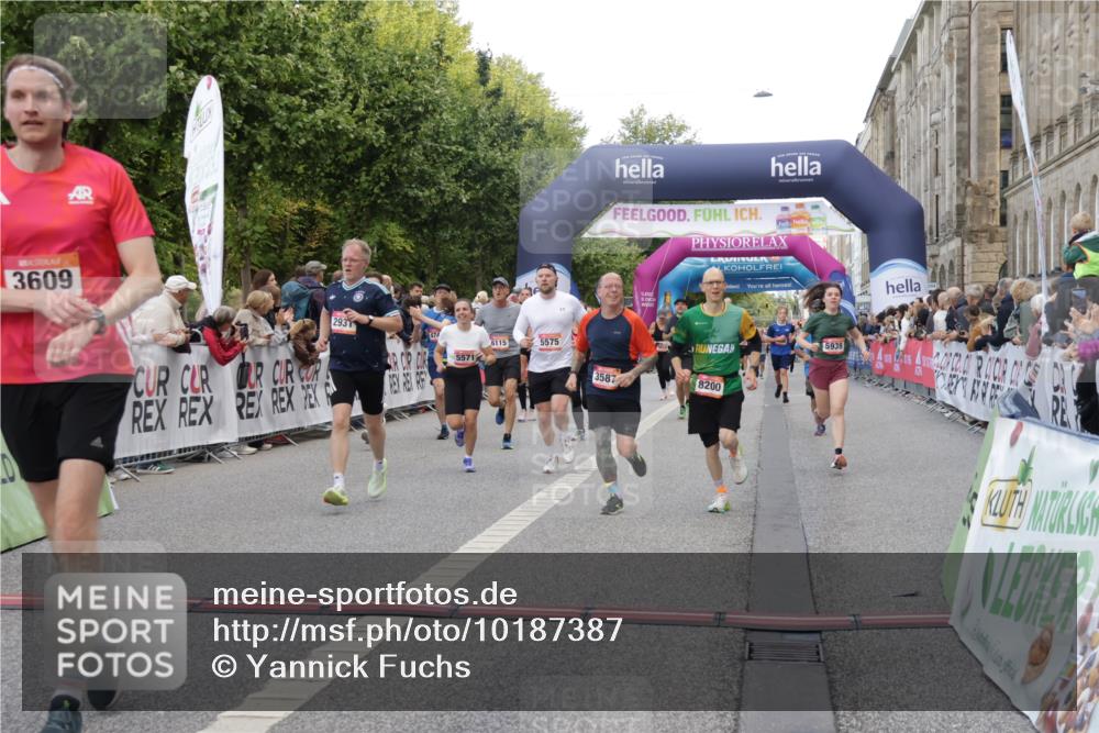 06.09.2026 - CURREX Alsterlauf Yannick Fuchs http://msf.ph/oto/10187387 06.09.2026 09:56:58 Ziel 2236, 2931, 3050, 3587, 3609, 3689, 3712, 3795, 4014, 4126, 4717, 4740, 5571, 5575, 5719, 5939, 6055, 6115, 8200 meine-sportfotos.de