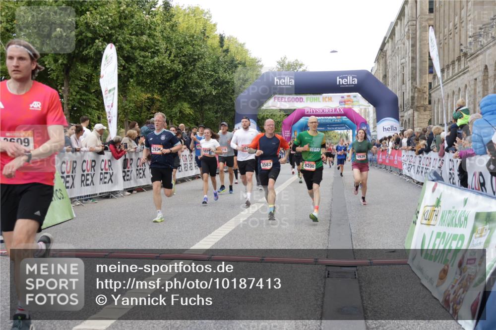 06.09.2026 - CURREX Alsterlauf Yannick Fuchs http://msf.ph/oto/10187413 06.09.2026 09:56:58 Ziel 2236, 2931, 3050, 3587, 3609, 3689, 3712, 3795, 4014, 4126, 4717, 4740, 5571, 5575, 5719, 5939, 6055, 6115, 8200 meine-sportfotos.de