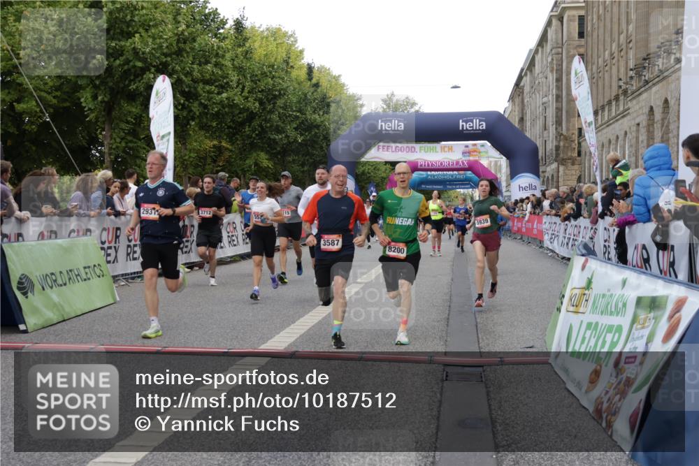 06.09.2026 - CURREX Alsterlauf Yannick Fuchs http://msf.ph/oto/10187512 06.09.2026 09:56:59 Ziel 2165, 2236, 2931, 3050, 3519, 3520, 3587, 3609, 3689, 3712, 3795, 4014, 4126, 4717, 4740, 5571, 5575, 5719, 5939, 6055, 6115, 8200 meine-sportfotos.de