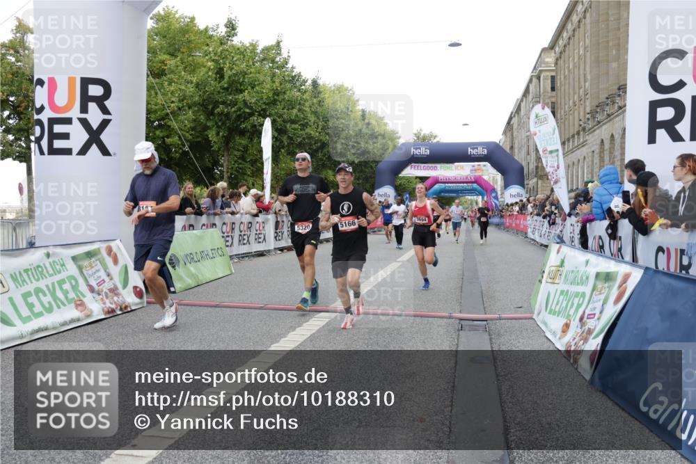 06.09.2026 - CURREX Alsterlauf Yannick Fuchs http://msf.ph/oto/10188310 06.09.2026 09:57:08 Ziel 2056, 2165, 2557, 2968, 3050, 3505, 3519, 3520, 3622, 3690, 3694, 3712, 3795, 4014, 4740, 4870, 5166, 5320, 5565, 5571, 6055, 6071, 6115, 6394, 8107, 8167 meine-sportfotos.de