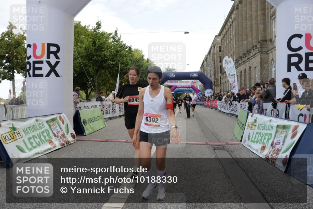 06.09.2026 - CURREX Alsterlauf Yannick Fuchs http://msf.ph/oto/10188330 06.09.2026 10:05:19 Ziel 1239, 2195, 2718, 3011, 3336, 3737, 3838, 4230, 4642, 4769, 4994, 6155, 6242, 6392, 8243 meine-sportfotos.de