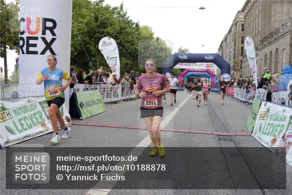 06.09.2026 - CURREX Alsterlauf Yannick Fuchs http://msf.ph/oto/10188878 06.09.2026 09:57:17 Ziel 2056, 2311, 2557, 2900, 3349, 3505, 3622, 3673, 3978, 4870, 5345, 5398, 5565, 6071, 6119, 6279, 6394, 6396, 8093, 8107, 8198 meine-sportfotos.de