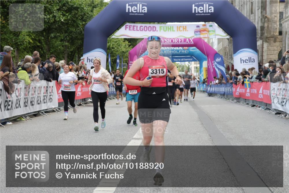 06.09.2026 - CURREX Alsterlauf Yannick Fuchs http://msf.ph/oto/10188920 06.09.2026 10:05:29 Ziel 1239, 2310, 3011, 3315, 3336, 3527, 3528, 3737, 3838, 3890, 4151, 4511, 4642, 4769, 5349 meine-sportfotos.de