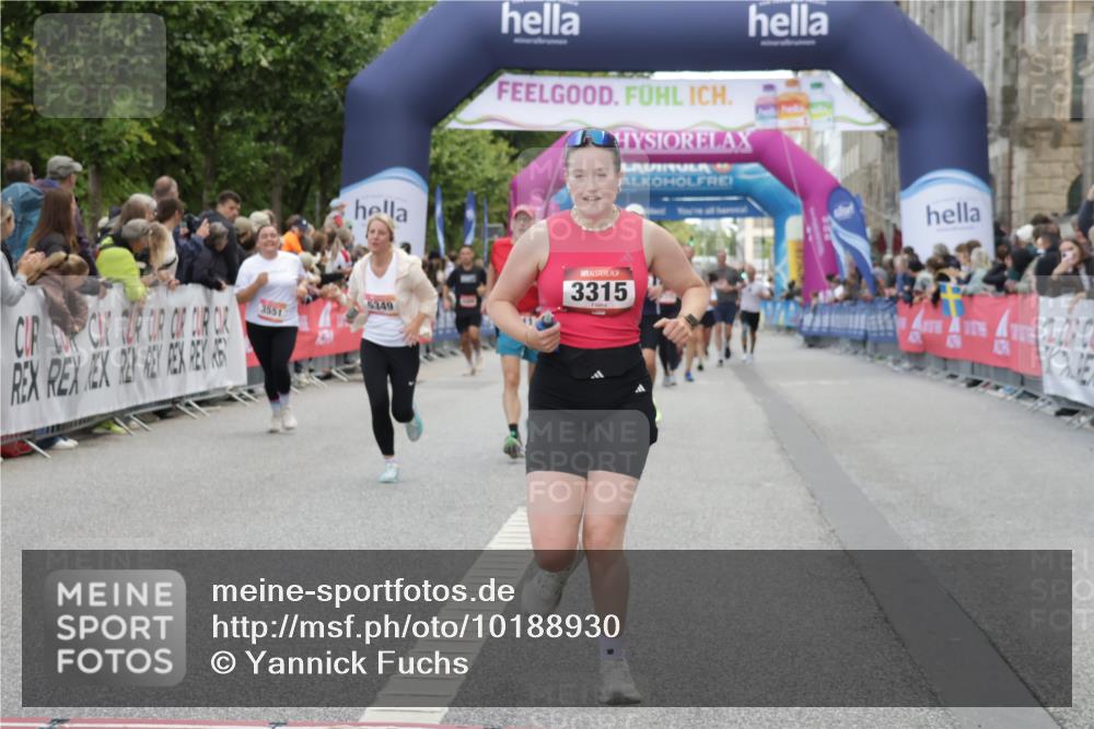 06.09.2026 - CURREX Alsterlauf Yannick Fuchs http://msf.ph/oto/10188930 06.09.2026 10:05:29 Ziel 1239, 2310, 3011, 3315, 3336, 3527, 3528, 3737, 3838, 3890, 4151, 4511, 4642, 4769, 5349 meine-sportfotos.de
