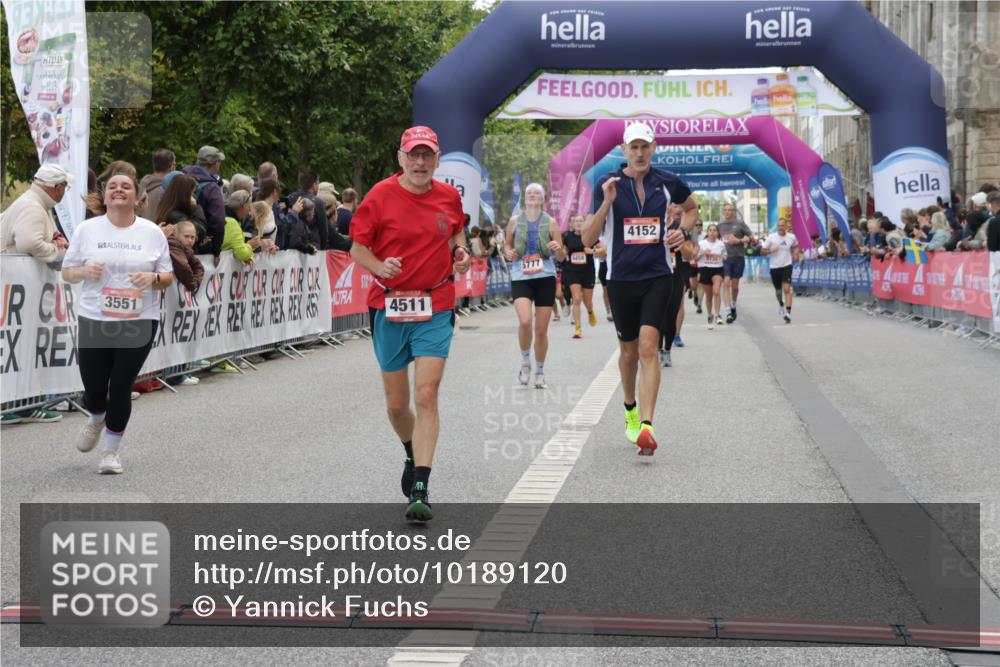 06.09.2026 - CURREX Alsterlauf Yannick Fuchs http://msf.ph/oto/10189120 06.09.2026 10:05:32 Ziel 2310, 3315, 3527, 3528, 3890, 4151, 4152, 4511, 5349, 5373, 5777 meine-sportfotos.de
