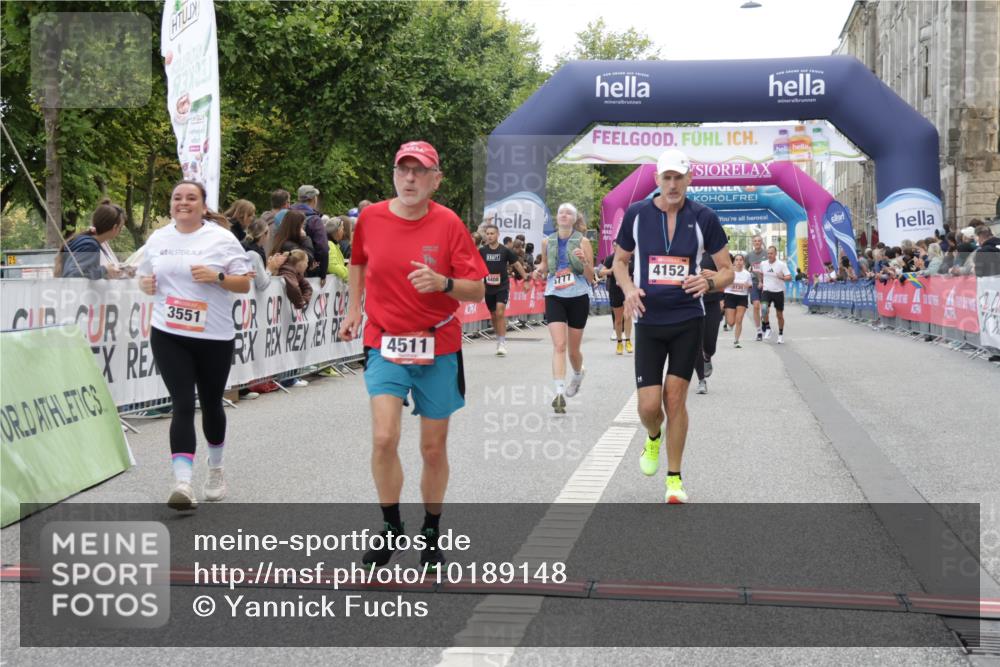 06.09.2026 - CURREX Alsterlauf Yannick Fuchs http://msf.ph/oto/10189148 06.09.2026 10:05:33 Ziel 2310, 3315, 3527, 3528, 3890, 4152, 4511, 5349, 5373, 5777 meine-sportfotos.de