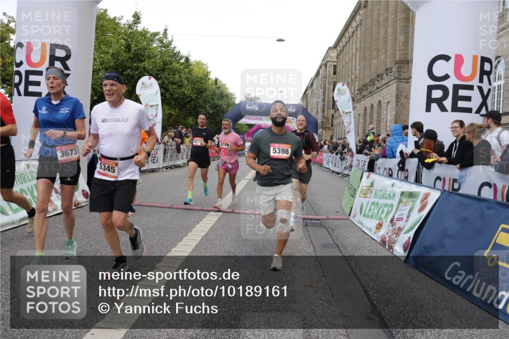 06.09.2026 - CURREX Alsterlauf Yannick Fuchs http://msf.ph/oto/10189161 06.09.2026 09:57:21 Ziel 2311, 2316, 2900, 3349, 3673, 3881, 3978, 5345, 5398, 6119, 6279, 6396, 8093, 8198, 8281 meine-sportfotos.de