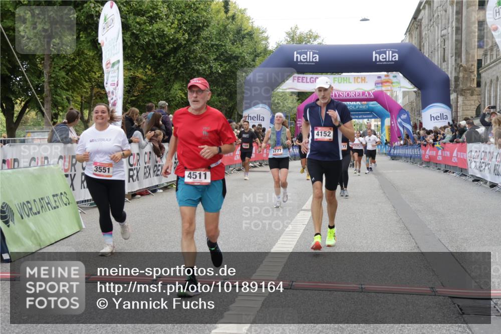 06.09.2026 - CURREX Alsterlauf Yannick Fuchs http://msf.ph/oto/10189164 06.09.2026 10:05:33 Ziel 2310, 3315, 3527, 3528, 3890, 4152, 4511, 5349, 5373, 5777 meine-sportfotos.de