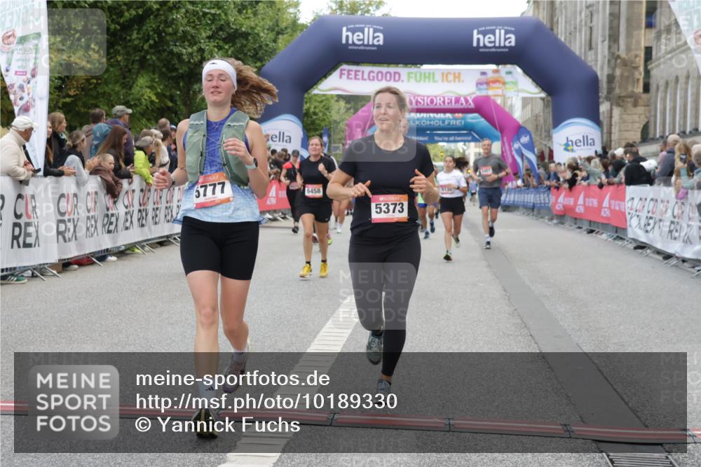06.09.2026 - CURREX Alsterlauf Yannick Fuchs http://msf.ph/oto/10189330 06.09.2026 10:05:36 Ziel 2310, 3064, 3315, 4152, 4408, 4511, 5135, 5349, 5373, 5405, 5406, 5777, 6458 meine-sportfotos.de