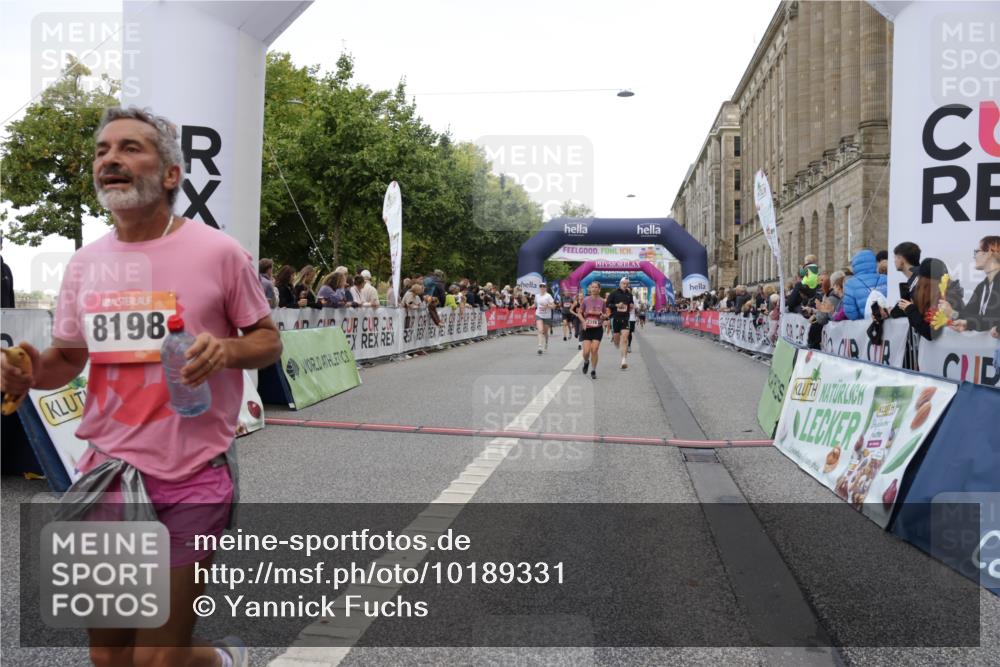 06.09.2026 - CURREX Alsterlauf Yannick Fuchs http://msf.ph/oto/10189331 06.09.2026 09:57:23 Ziel 2311, 2316, 2900, 3673, 3881, 3978, 4641, 5345, 5398, 5463, 5978, 6119, 6279, 6396, 8093, 8198, 8281 meine-sportfotos.de
