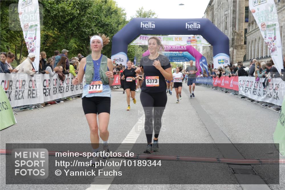 06.09.2026 - CURREX Alsterlauf Yannick Fuchs http://msf.ph/oto/10189344 06.09.2026 10:05:36 Ziel 2310, 3064, 3315, 4152, 4408, 4511, 5135, 5349, 5373, 5405, 5406, 5777, 6458 meine-sportfotos.de