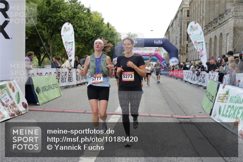 06.09.2026 - CURREX Alsterlauf Yannick Fuchs http://msf.ph/oto/10189420 06.09.2026 10:05:37 Ziel 2310, 3064, 3180, 3314, 3315, 4152, 4408, 4511, 5135, 5349, 5373, 5405, 5406, 5777, 6458 meine-sportfotos.de
