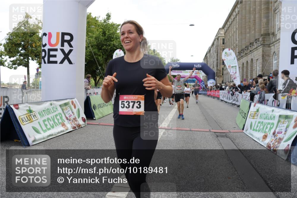 06.09.2026 - CURREX Alsterlauf Yannick Fuchs http://msf.ph/oto/10189481 06.09.2026 10:05:38 Ziel 3064, 3180, 3314, 3457, 4152, 4408, 4430, 4511, 5135, 5349, 5373, 5405, 5406, 5777, 6458 meine-sportfotos.de