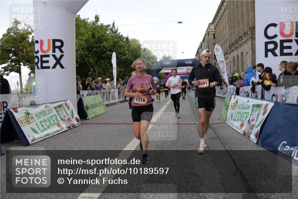 06.09.2026 - CURREX Alsterlauf Yannick Fuchs http://msf.ph/oto/10189597 06.09.2026 09:57:26 Ziel 2316, 2900, 2966, 3236, 3673, 3881, 3914, 3978, 4641, 4859, 5345, 5398, 5463, 5510, 5978, 6119, 6279, 8029, 8093, 8198, 8281 meine-sportfotos.de