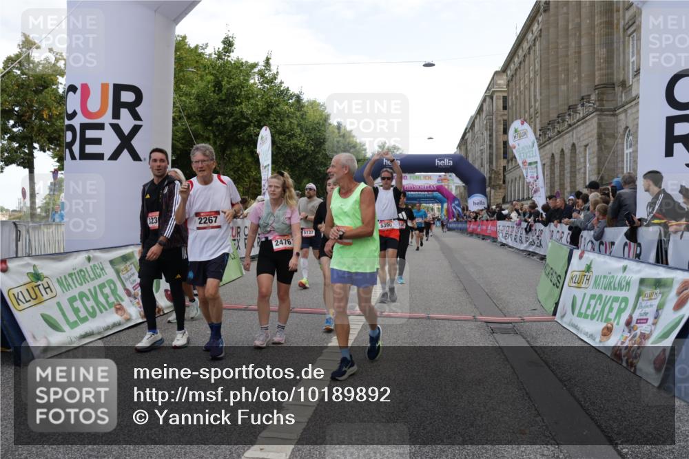 06.09.2026 - CURREX Alsterlauf Yannick Fuchs http://msf.ph/oto/10189892 06.09.2026 10:05:45 Ziel 2047, 2267, 2476, 2659, 3064, 3180, 3230, 3314, 3439, 3457, 4130, 4197, 4198, 4408, 4430, 4538, 4871, 5135, 5137, 5390, 5405, 5406, 5520, 6458 meine-sportfotos.de