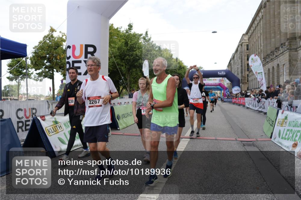 06.09.2026 - CURREX Alsterlauf Yannick Fuchs http://msf.ph/oto/10189936 06.09.2026 10:05:46 Ziel 2047, 2267, 2476, 2659, 3064, 3180, 3230, 3314, 3439, 3457, 4130, 4197, 4198, 4408, 4430, 4538, 4871, 5135, 5137, 5390, 5405, 5406, 5520, 6458 meine-sportfotos.de