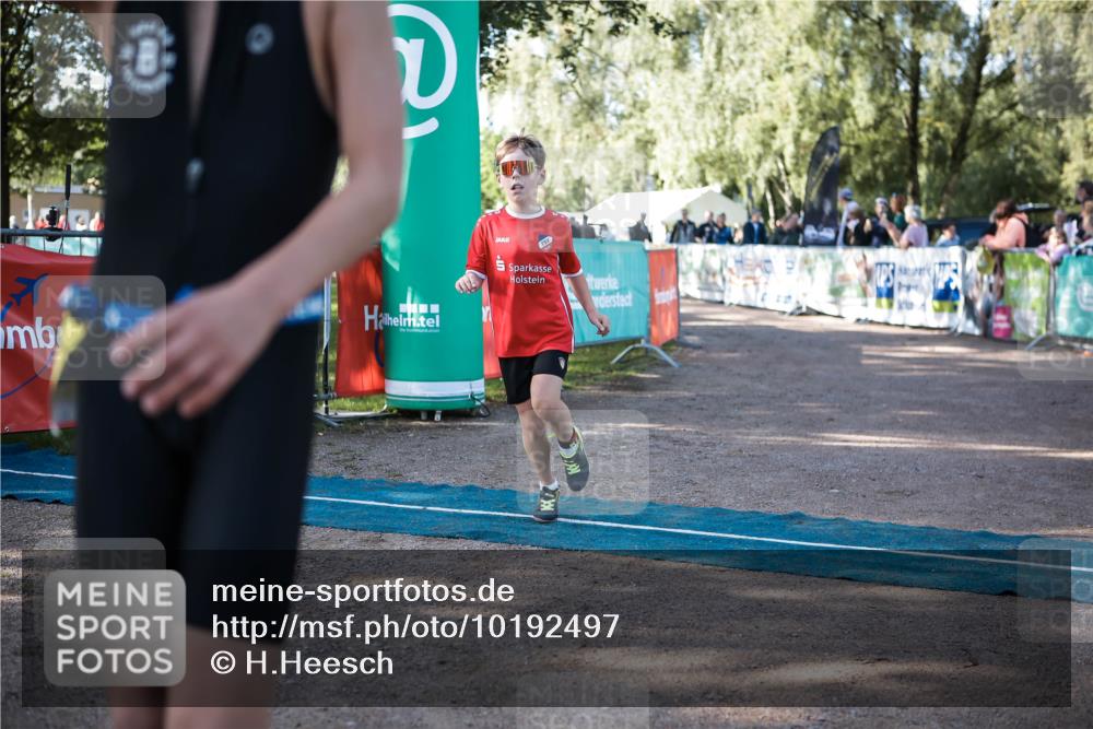 06.09.2026 - 20. Norderstedt Triathlon H.Heesch http://msf.ph/oto/10192497 06.09.2026 09:49:13 Ziel 635, 642, 672, 691 meine-sportfotos.de