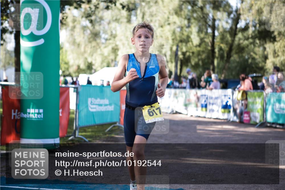 06.09.2026 - 20. Norderstedt Triathlon H.Heesch http://msf.ph/oto/10192544 06.09.2026 09:49:38 Ziel 617 meine-sportfotos.de